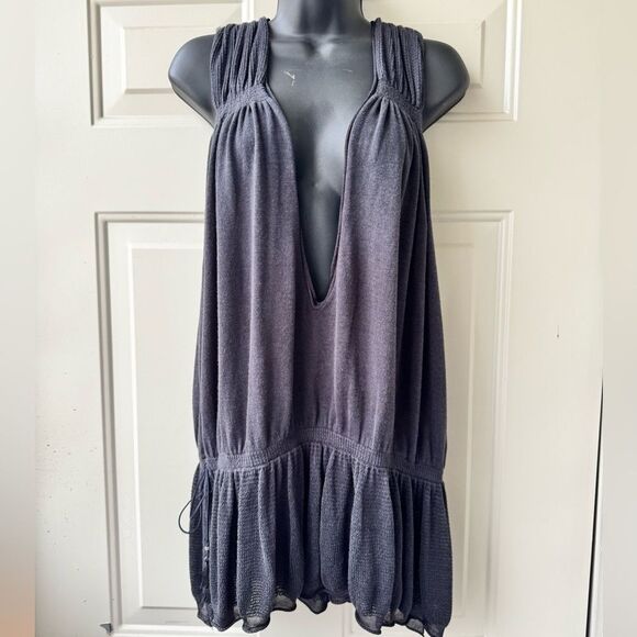 Free People Sleeveless V-Neck Knit
Blouse Grey Size Medium - Picture 1 of 10